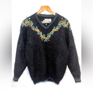 Vintage 90’s Crescendo Black 76% Mohair Wool Embroidered Chunky V Neck Sweater M